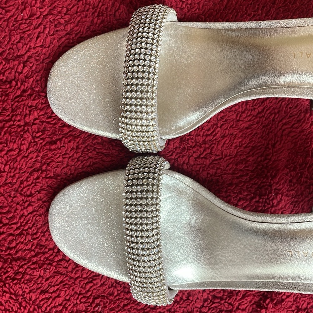 Loeffler Randall “Shay” style - Picture 2 of 7